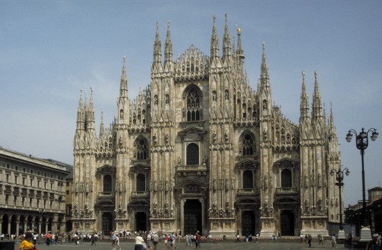 De prachtige Duomo op het gezellige, centrale plein van Milaan.