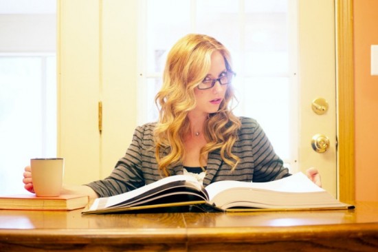 Vrouwelijke wetenschapper aan het werk. In de wetenschap zijn vrouwen nog zwaar ondervertegenwoordigd. Dat ligt niet aan hun kwaliteiten...