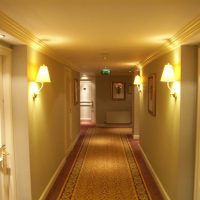 Renske Cramer Creatief artikel 13 grootste hotelergernissen foto van gang van hotel