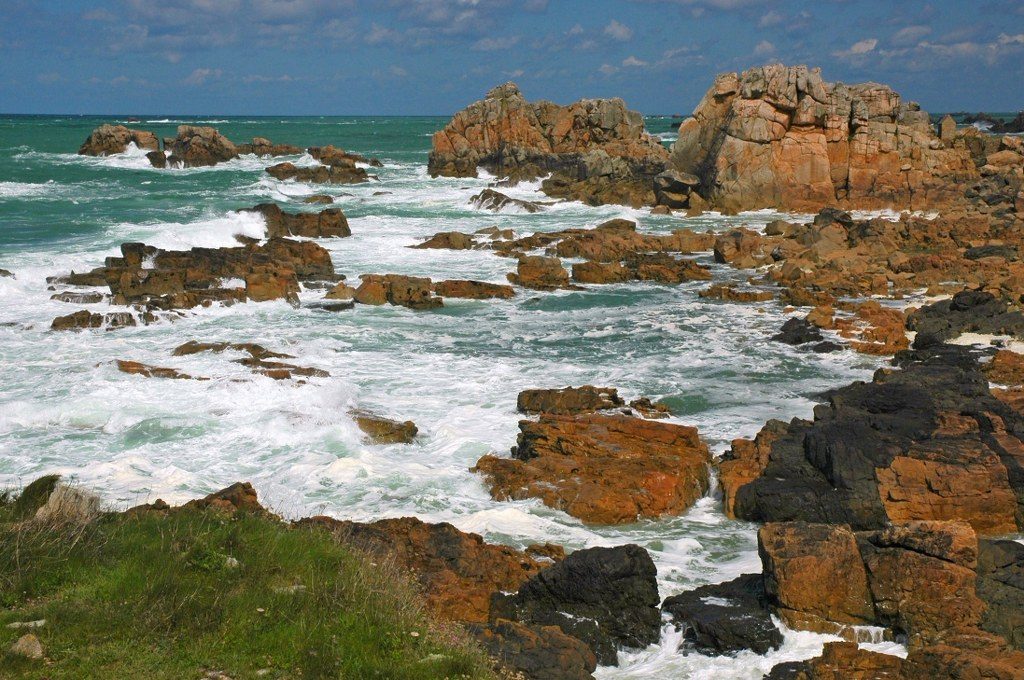 Renske Cramer Creatief foto van de rotsige kust van Bretagne (Frankrijk)